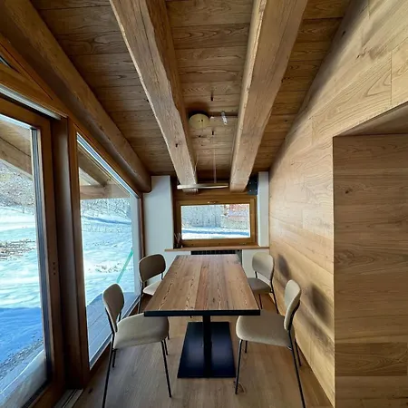 Le Glacier by Blanc Privé Courmayeur